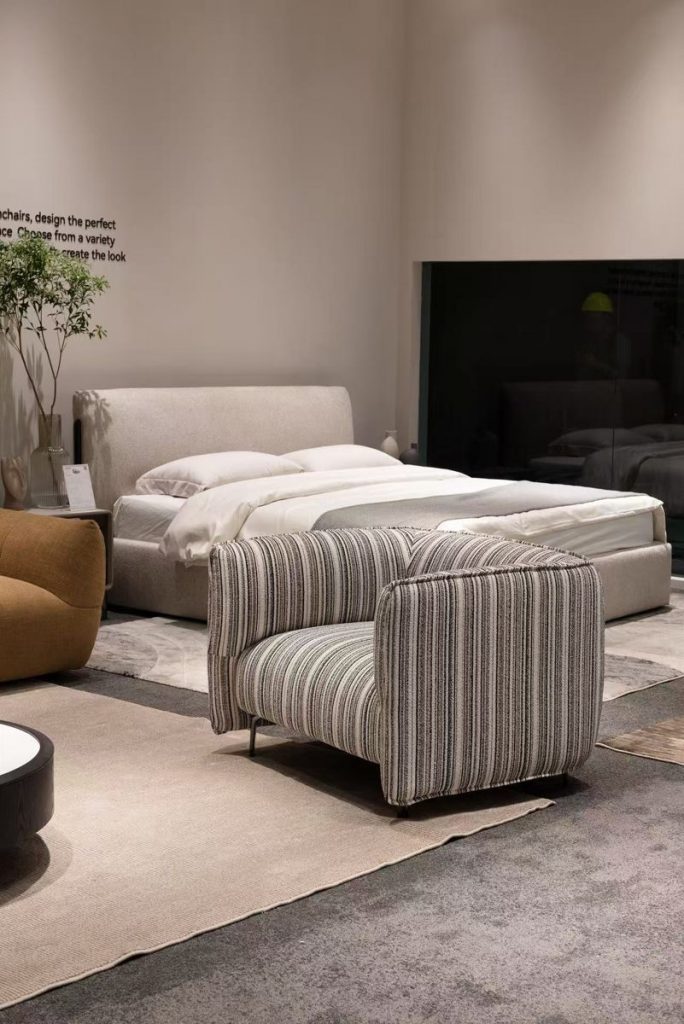 Curved Upholstered Beds for Contemporary Furniture Collections插图 Curved Upholstered Beds for Contemporary Furniture Collections插图